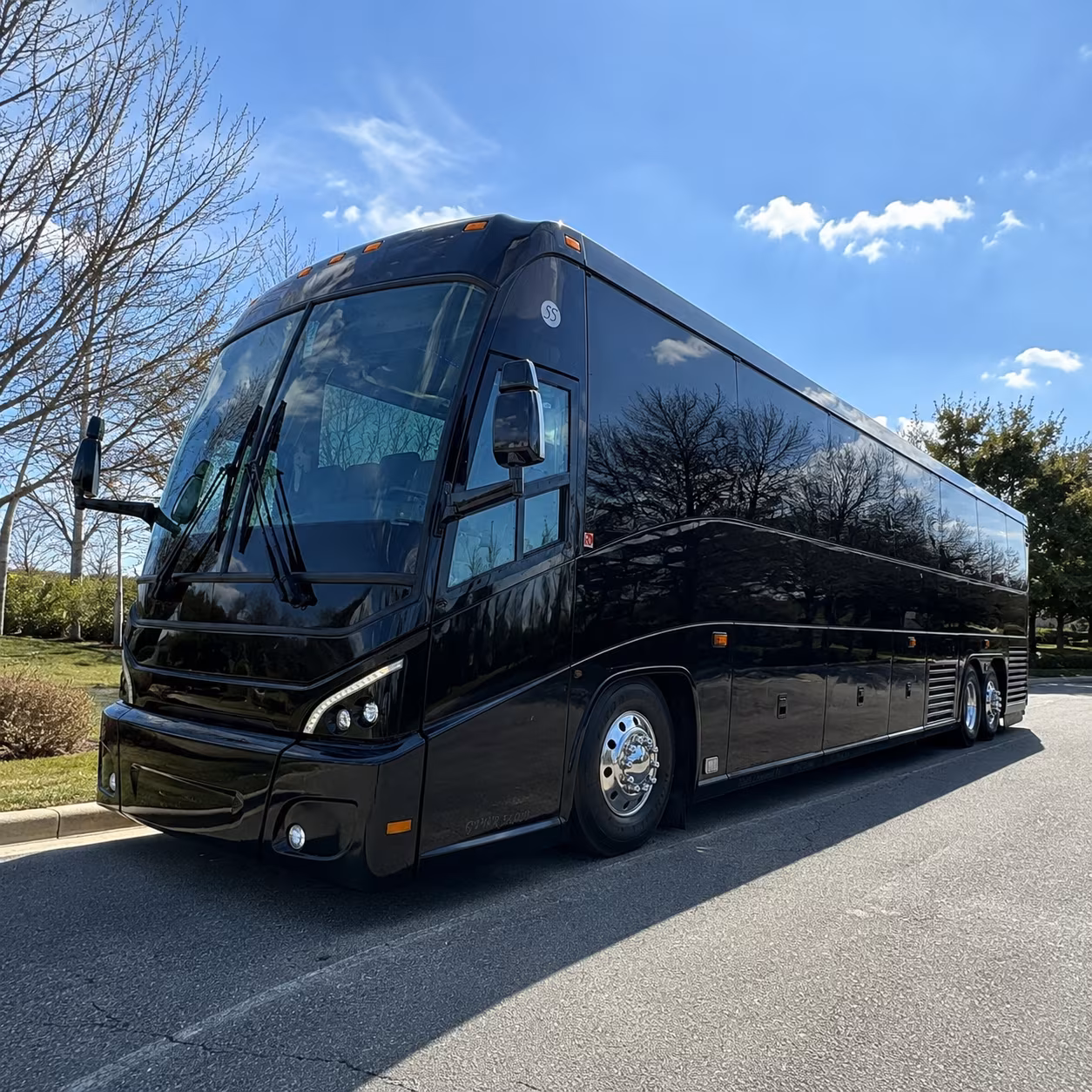 employee shuttle buses to ontario international airport and sbd